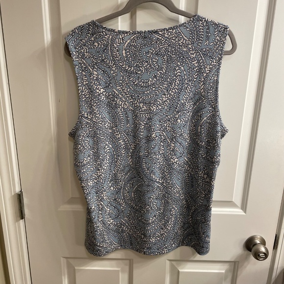 Ann Taylor Women's Blue Cream Floral Sleeveless Blouse, Size XL - Picture 5 of 8